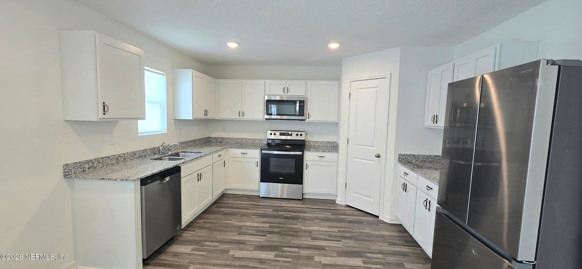 570 INDEPENDENCE Drive, Macclenny, FL 32063, Macclenny, FL - photo 2