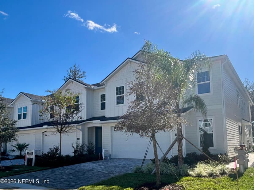 375 OAKMOSS Drive, St. Johns, FL 32259