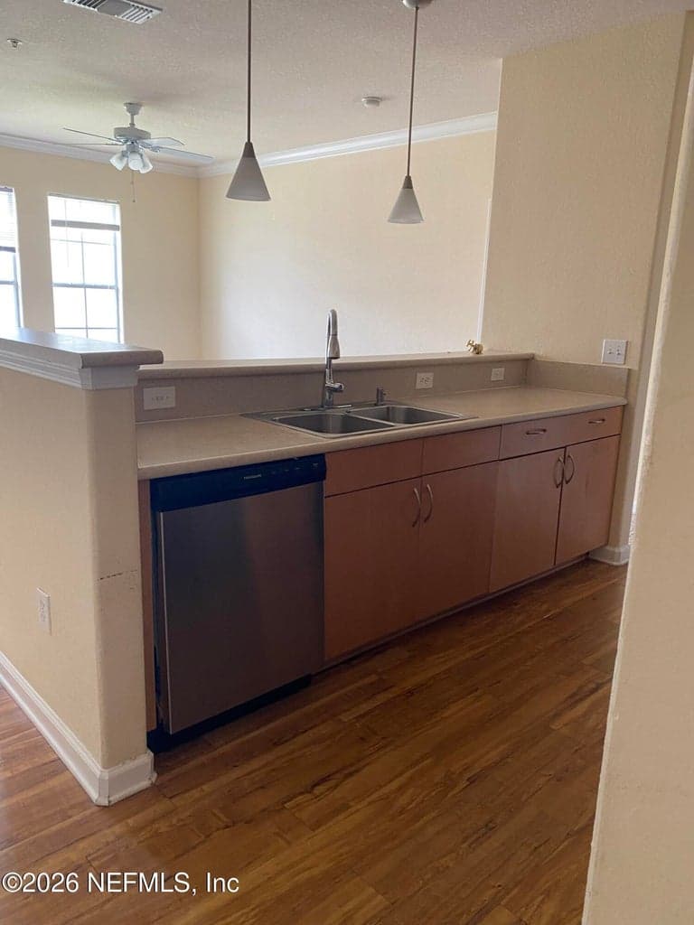 8290 GATE Parkway 611, Jacksonville, FL 32216, Jacksonville, FL - photo 2