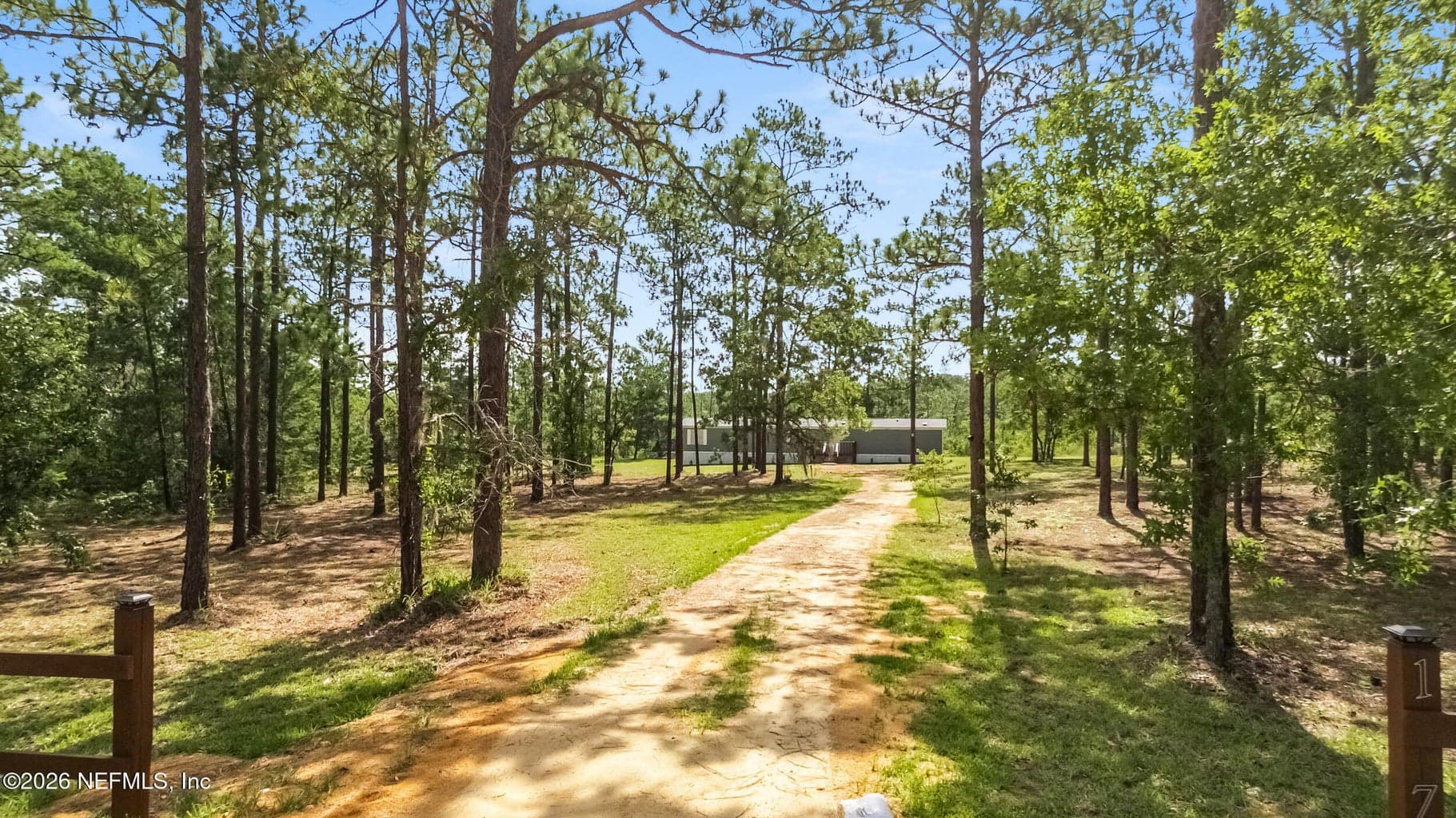 176 MELROSE LANDING Drive, Hawthorne, FL 32640