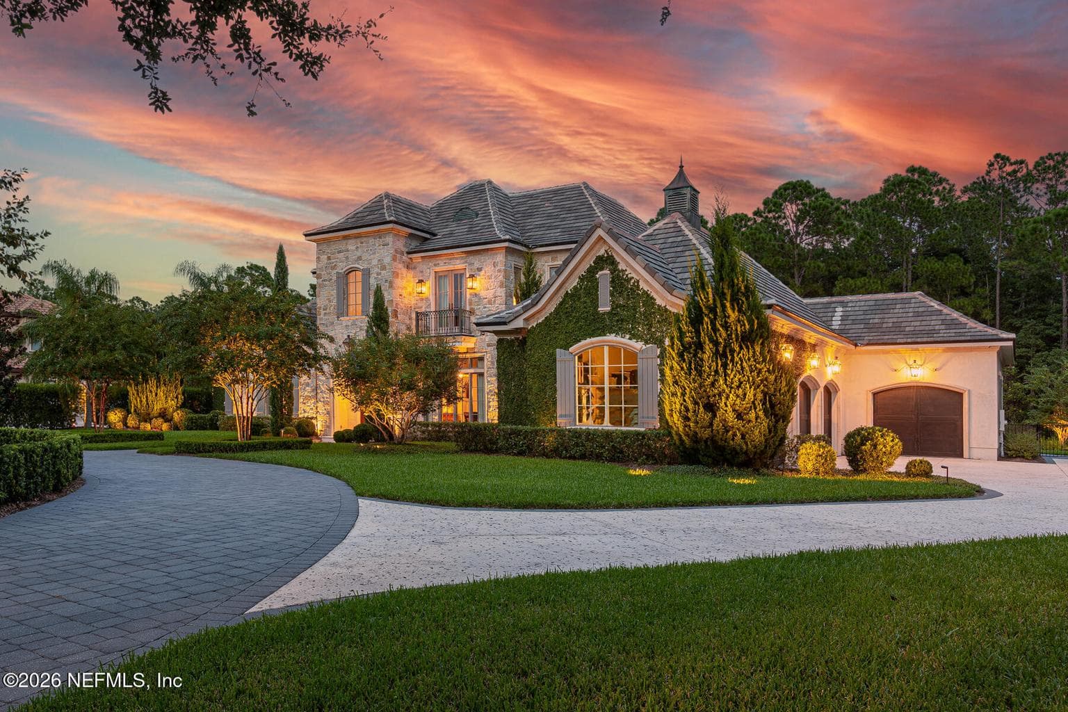 5329 COMMISSIONERS Drive, Jacksonville, FL 32224