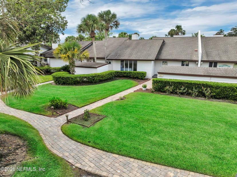 525 QUAIL POINTE Lane, Ponte Vedra Beach, FL 32082