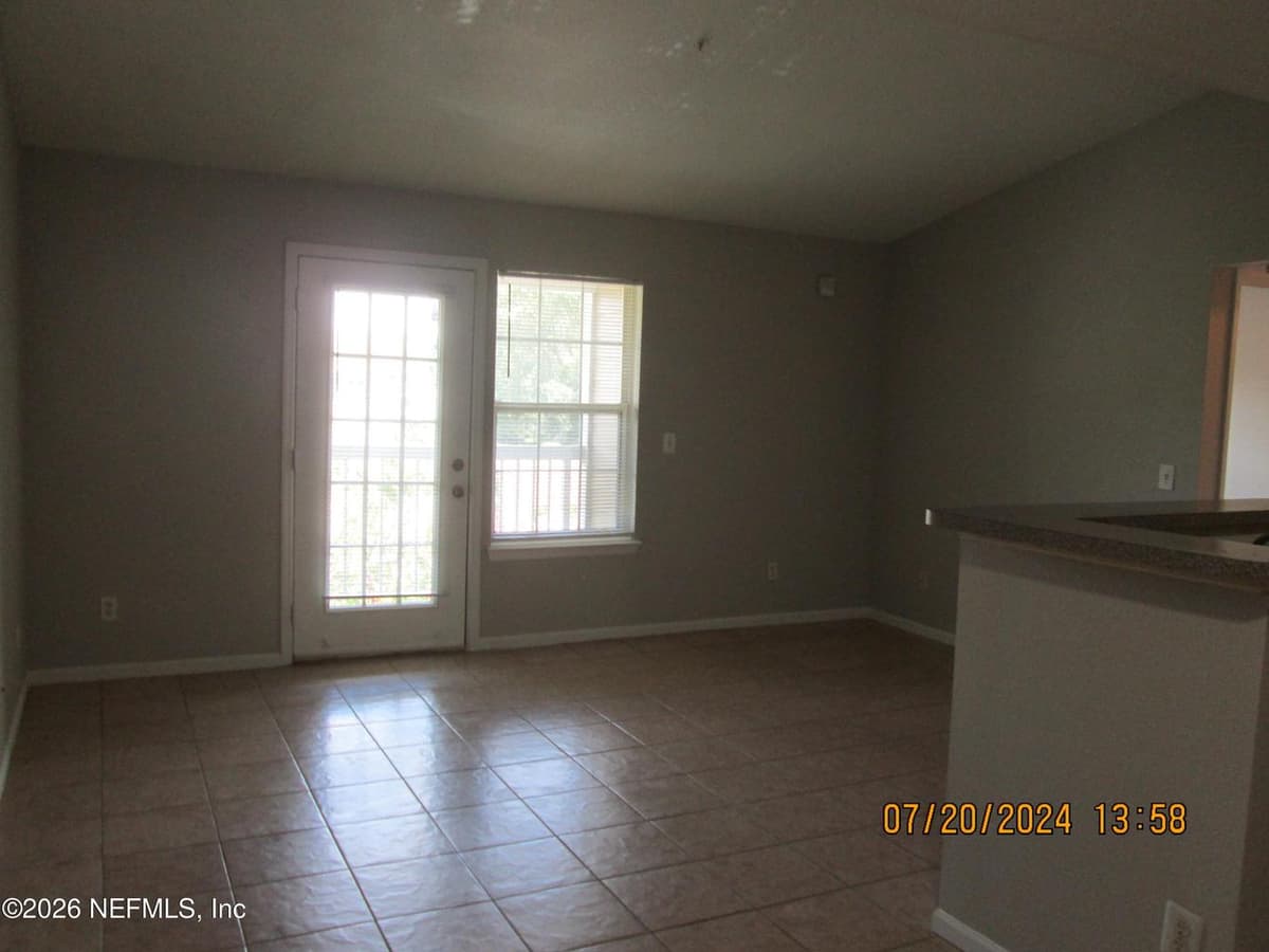 7701 TIMBERLIN PARK Boulevard 733, Jacksonville, FL 32256, Jacksonville, FL - photo 2