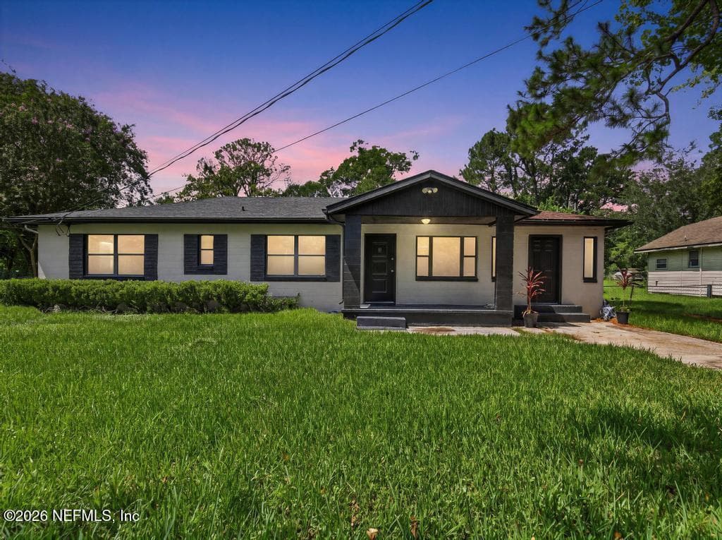 1108 LEEDA Drive, Jacksonville, FL 32254