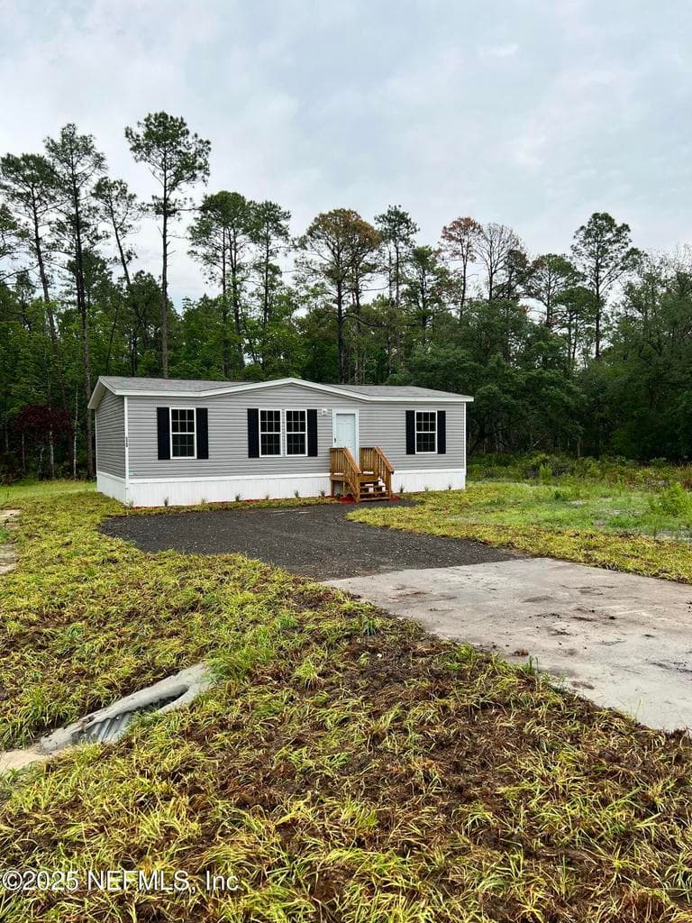 520 HICKORY NUT Trail, Satsuma, FL 32189, Satsuma, FL - photo 1