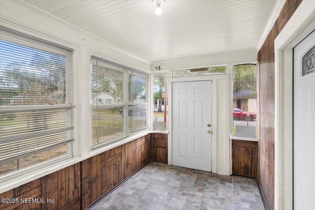 8126 PAUL JONES Drive, Jacksonville, FL 32208, Jacksonville, FL - photo 3