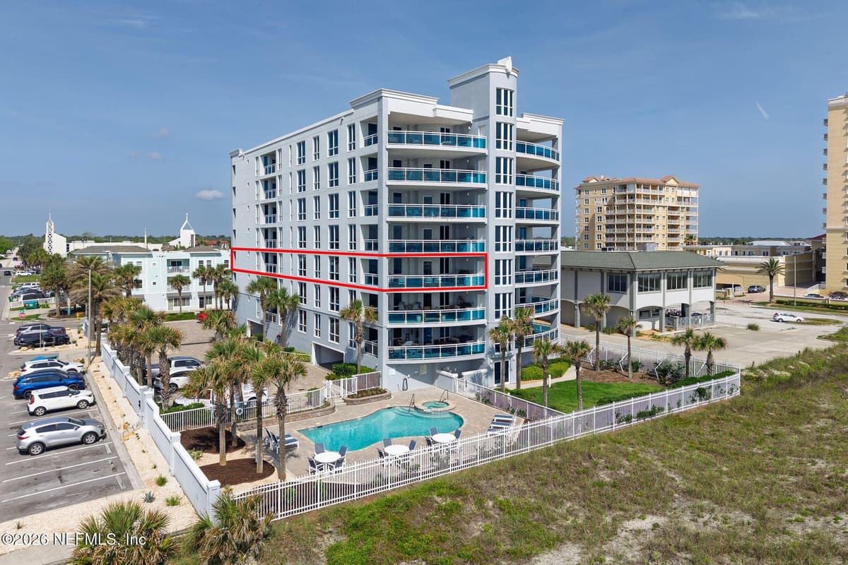 807 1ST Street N 402, Jacksonville Beach, FL 32250, Jacksonville Beach, FL - photo 2