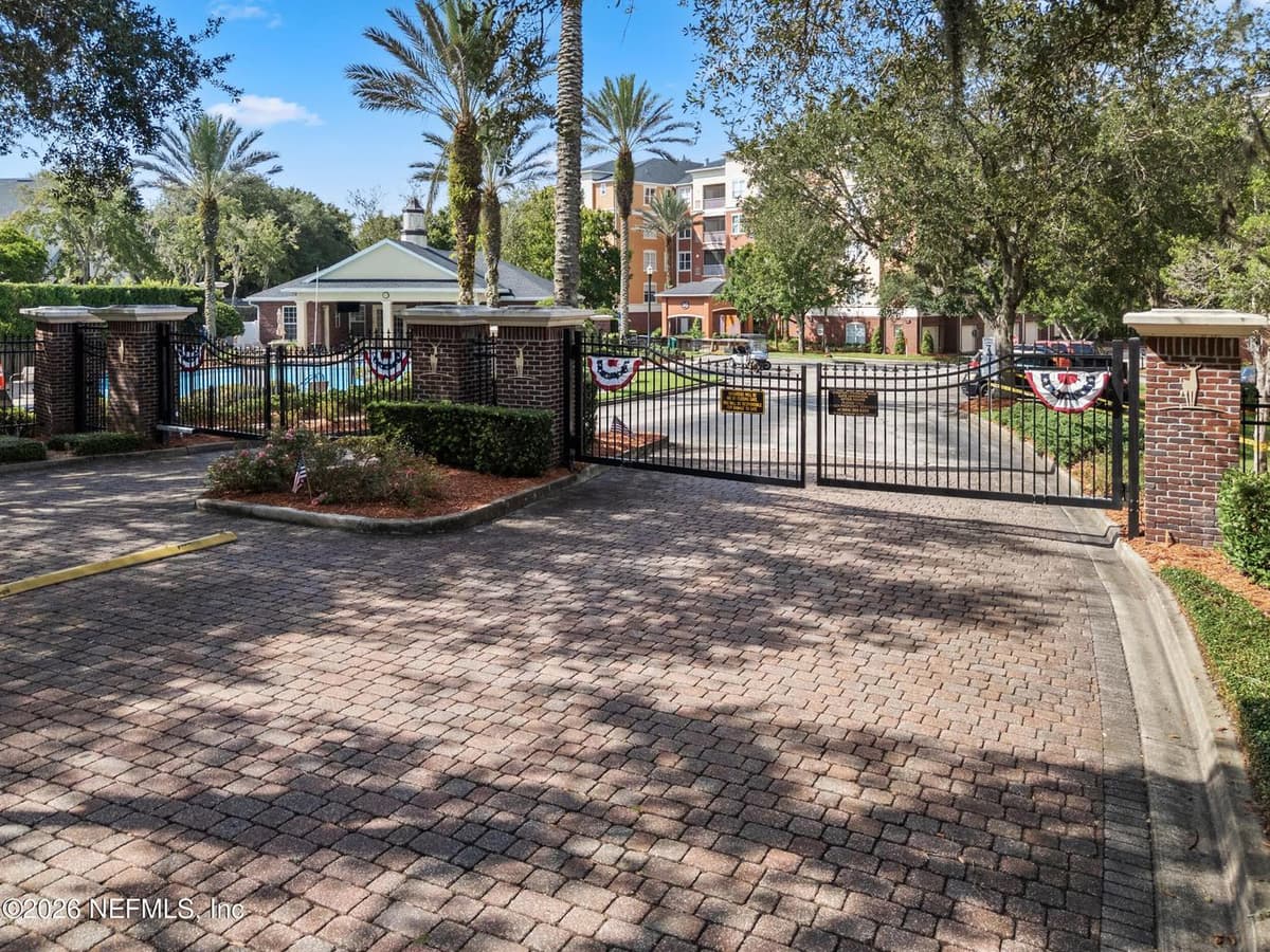 4480 DEERWOOD LAKE Parkway 238, Jacksonville, FL 32216, Jacksonville, FL - photo 3