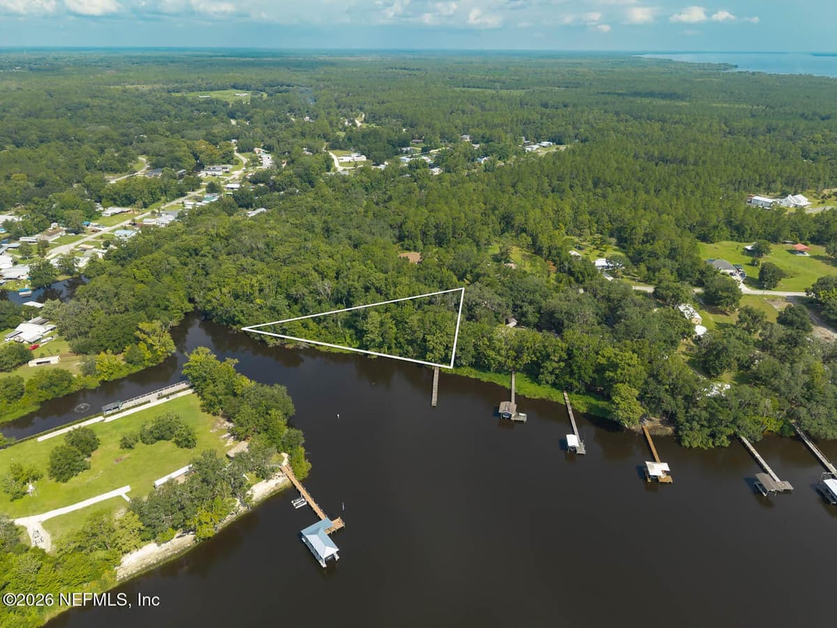 102 CEDAR CREEK Road, Palatka, FL 32177, Palatka, FL - photo 3